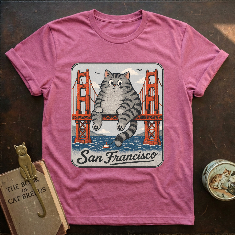 San Francisco Sitting Cat T-Shirt