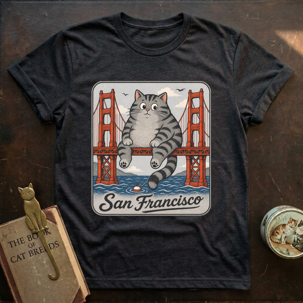 San Francisco Sitting Cat T-Shirt