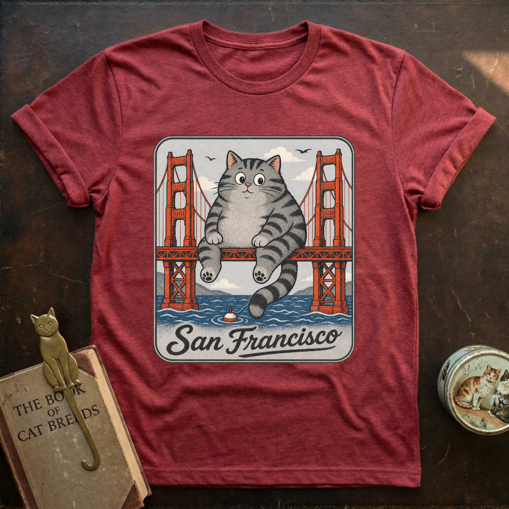 San Francisco Sitting Cat T-Shirt