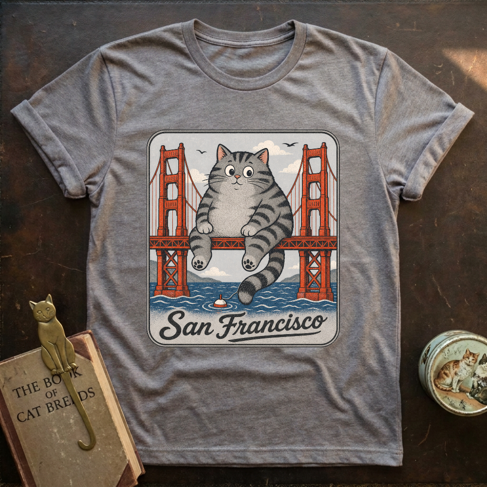 San Francisco Sitting Cat T-Shirt