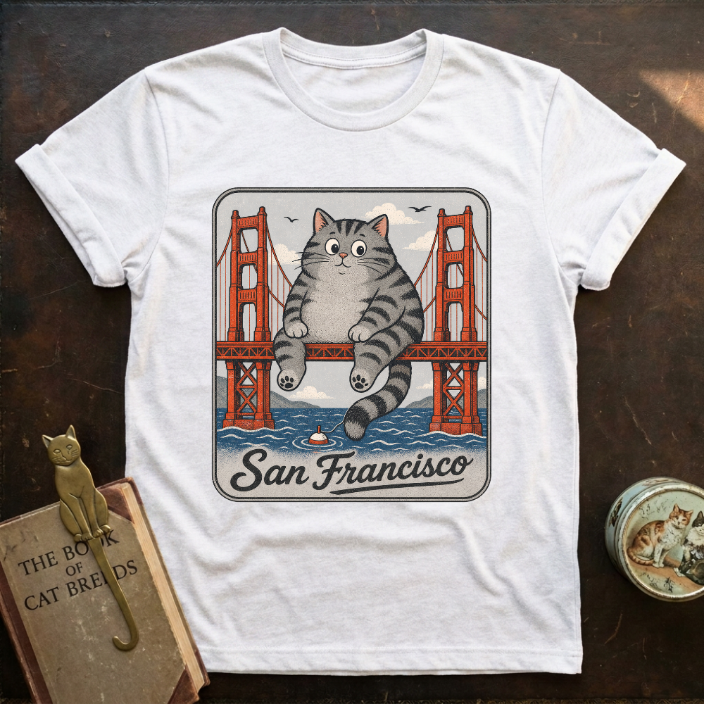 San Francisco Sitting Cat T-Shirt